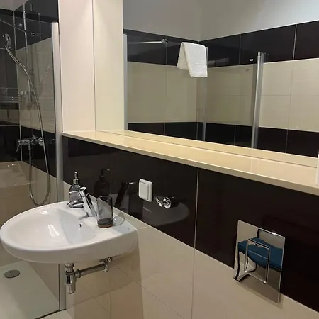 Al-dom Olympic A 102, 150 M Do Morza Kołobrzeg